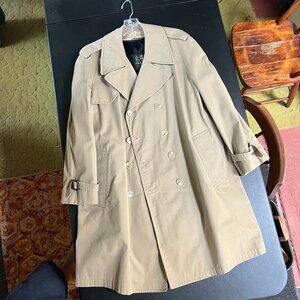 Vintage London Fog Trench Coat – 40 Short (Made in USA)